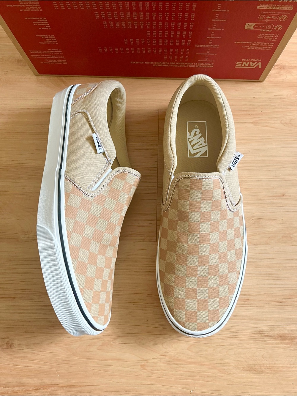 Vans Checkerboard Slip-On Sneakers in Tan and Beige Mens 10.0 US